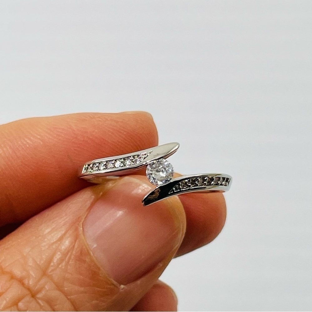 Silver Wedding Ring Band Women Promise Engagement Anniversary Jewelry Gift Box - Picture 2 of 10